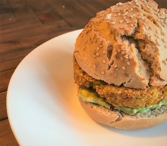 Burger vegan quinoa (2)